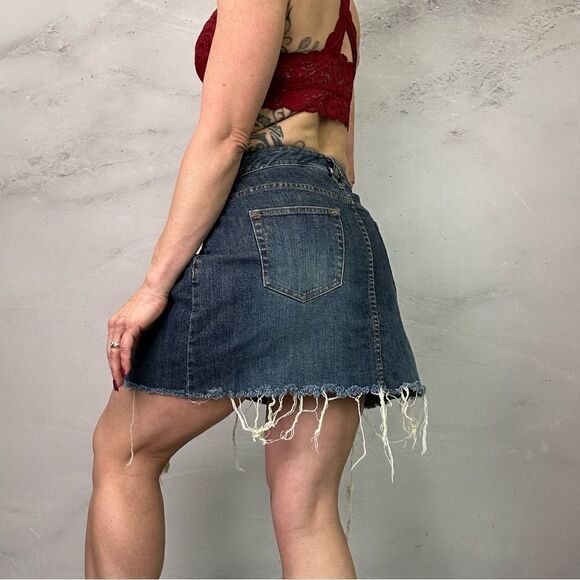 Eddie Bauer denim jean skirt - Picture 2 of 4